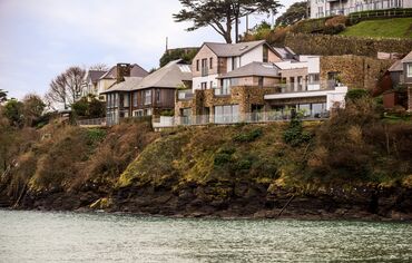 Salcombe Cliff located inUnited Kingdom